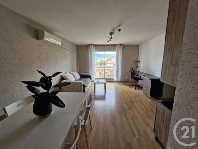 Appartement F2 à louer TOULON