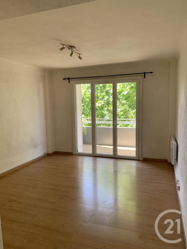 Appartement T3 à vendre - 3 pièces - 56.0 m2 - TOULON - 83 - PROVENCE-ALPES-COTE-D-AZUR - Century 21 Ouest Immo